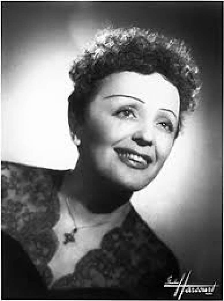 Nos passos da Edith Piaf