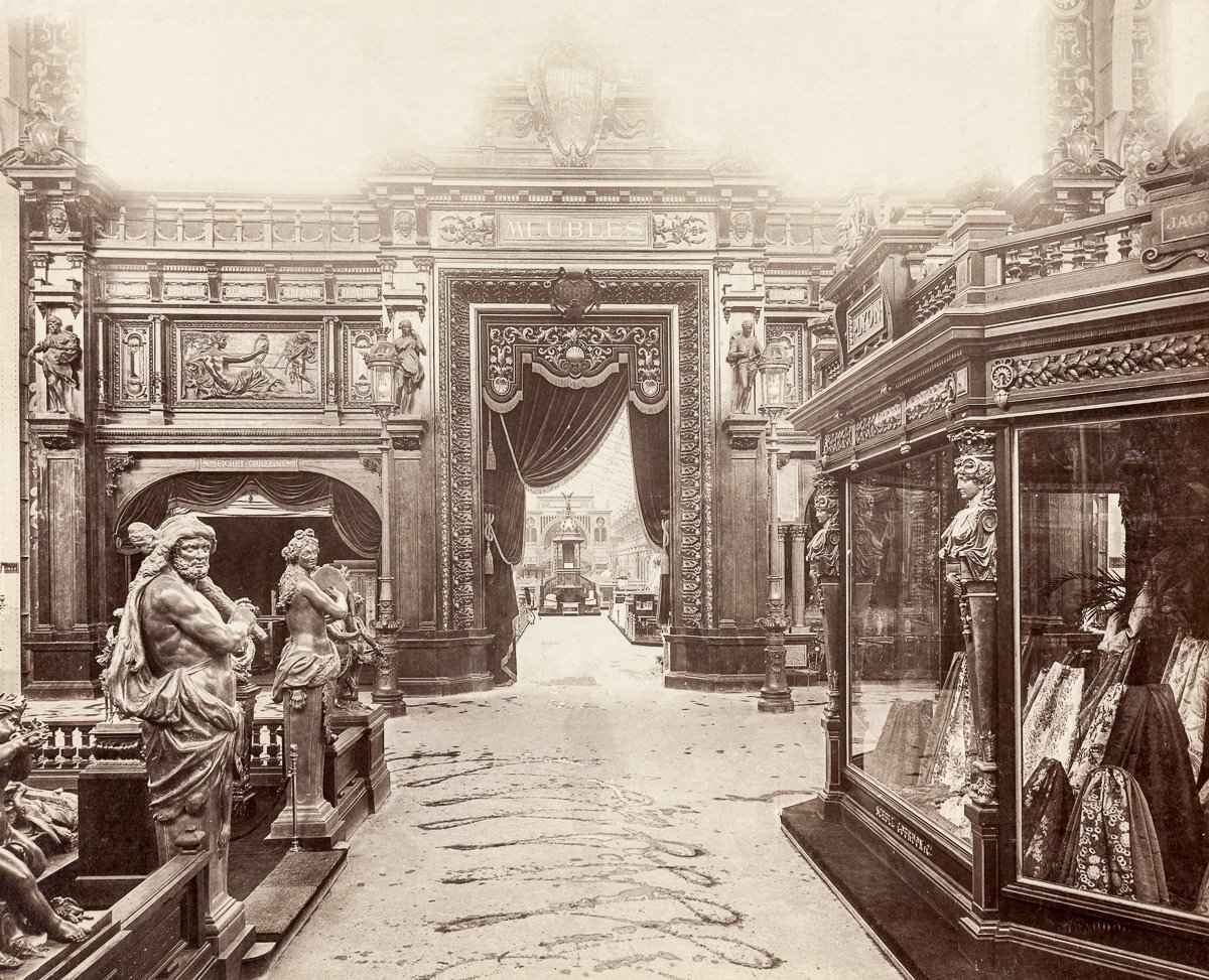 The entrance to the furniture exhibition